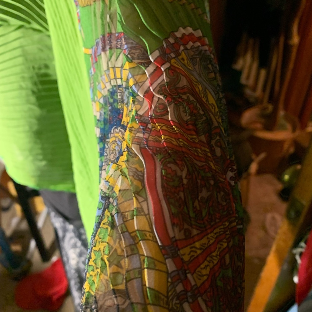 Bright multi colored pullover cape - Picture 6 of 11